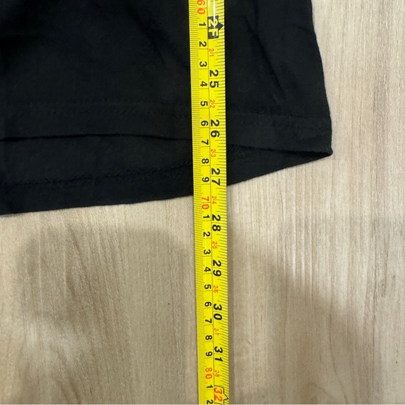 The Beatles/Apple 2009 Black Men’s XL Tshirt with Beatles print - Picture 5 of 6